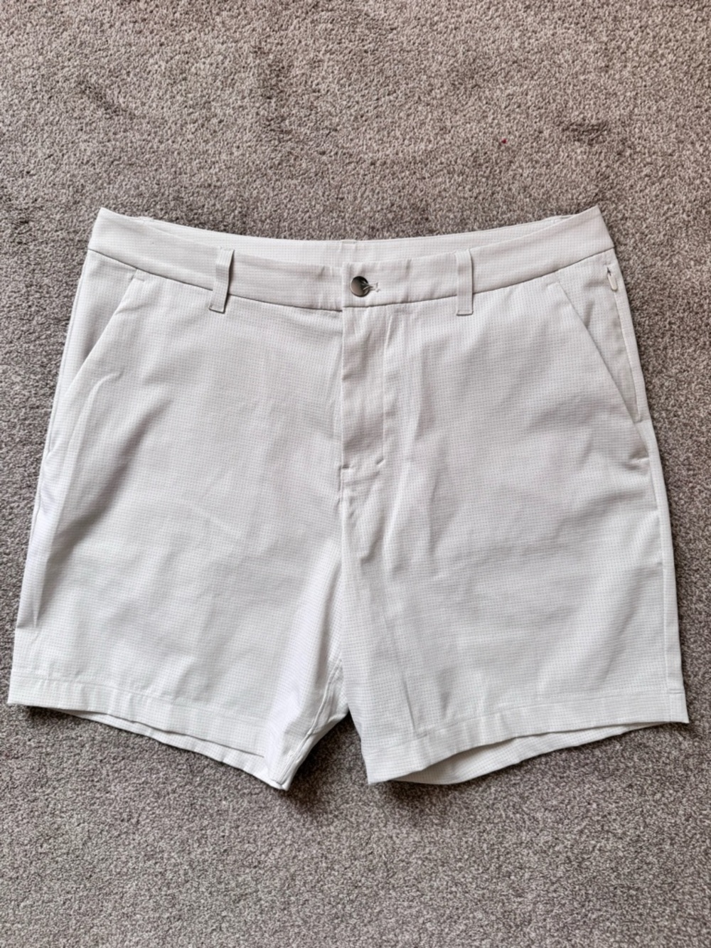 Mens Lululemon 7” Commission Shorts Size 34 Like NEW